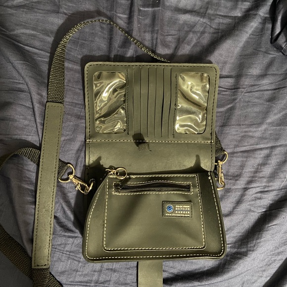 100% Recycled Rubber Purse with Grape Soda Bottle Cap Closure - Picture 2 of 4